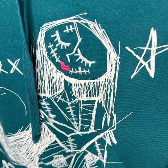 Disney The Nightmare Before Christmas Girls Sally Pullover Hoodie Green Size Sma - Picture 2 of 5